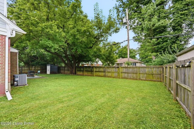2512 Browns Ln, Louisville, KY 40220