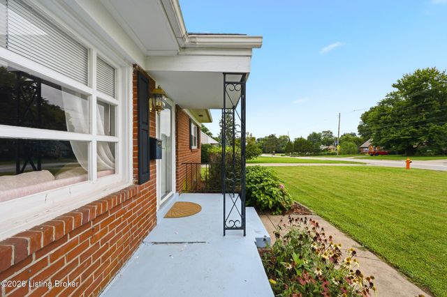 2512 Browns Ln, Louisville, KY 40220