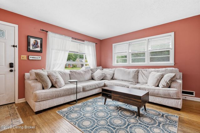2512 Browns Ln, Louisville, KY 40220