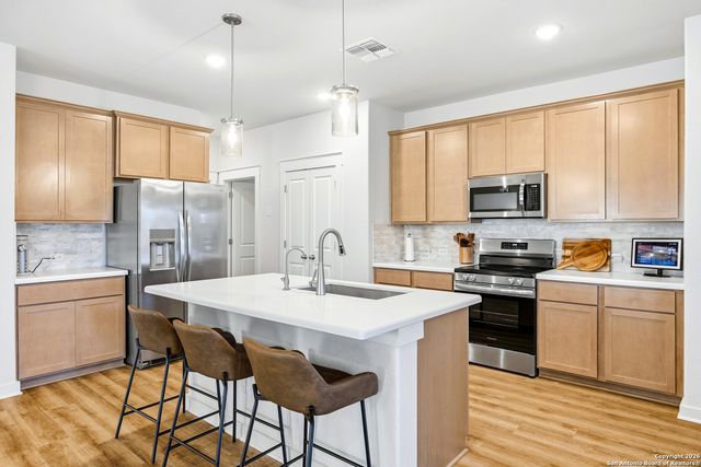 3621 Meteor, New Braunfels, TX 78130