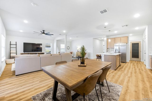 3621 Meteor, New Braunfels, TX 78130