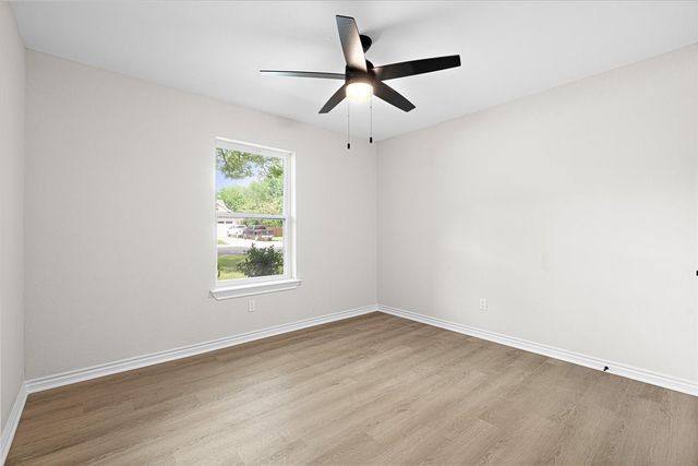 409 Northwood Boulevard, Corsicana, TX 75110