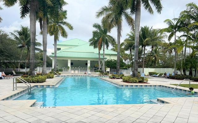 5300 NW 87th Ave 701, Doral, FL 33178