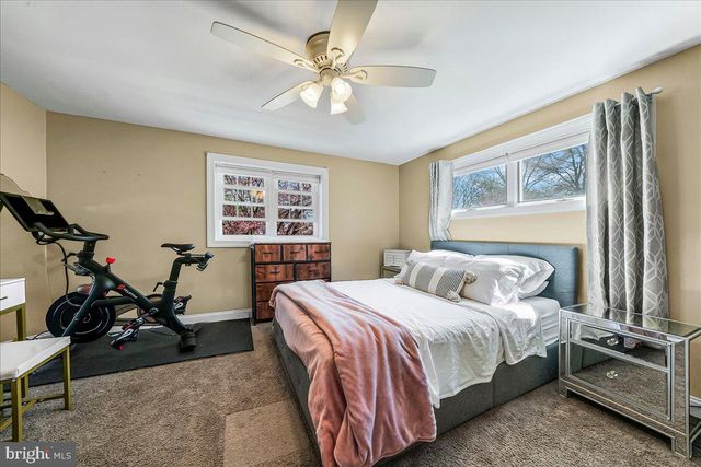 26 GREENTREE LN, Malvern, PA 19355