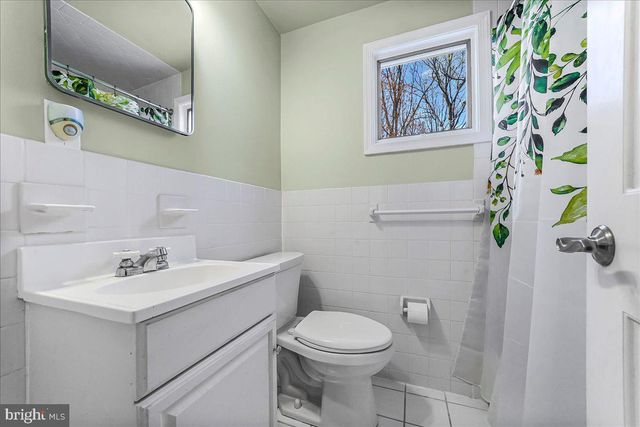 26 GREENTREE LN, Malvern, PA 19355