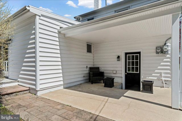 26 GREENTREE LN, Malvern, PA 19355