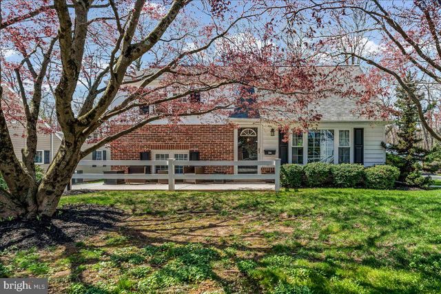 26 GREENTREE LN, Malvern, PA 19355