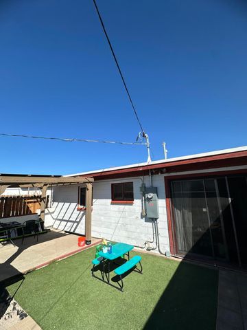 2705 Georgia Street NE, Albuquerque, NM 87110