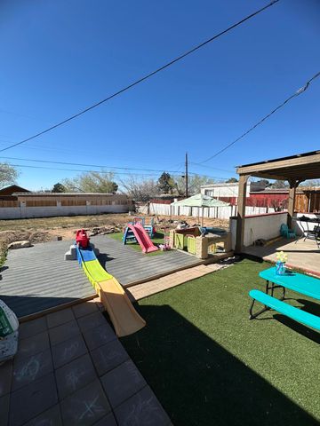 2705 Georgia Street NE, Albuquerque, NM 87110