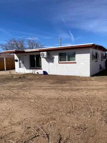 2705 Georgia Street NE, Albuquerque, NM 87110