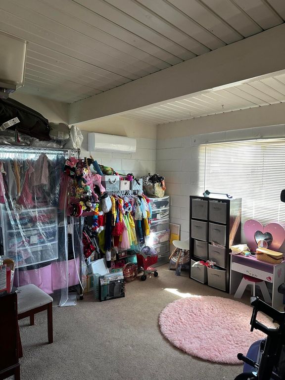 Image 18 of property listing at 2705 Georgia Street NE, Albuquerque, NM 87110