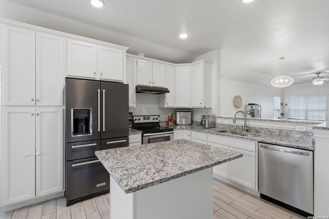 5727 Midcrown, San Antonio, TX 78218