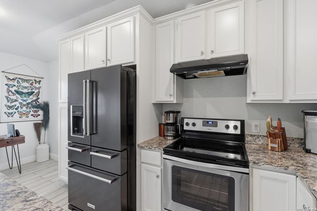 5727 Midcrown, San Antonio, TX 78218