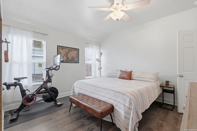 5727 Midcrown, San Antonio, TX 78218