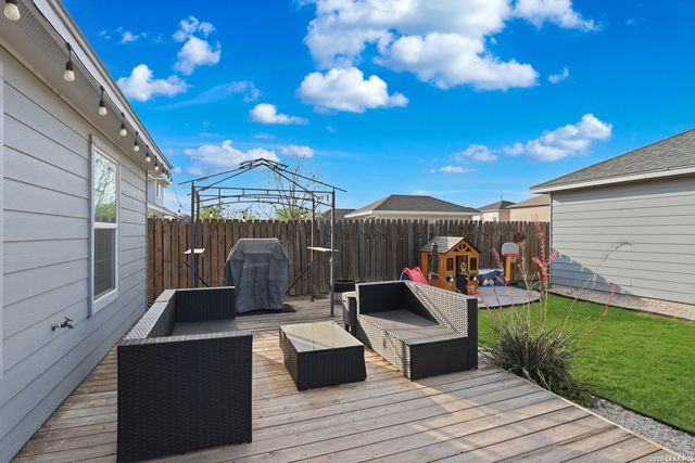 5727 Midcrown, San Antonio, TX 78218