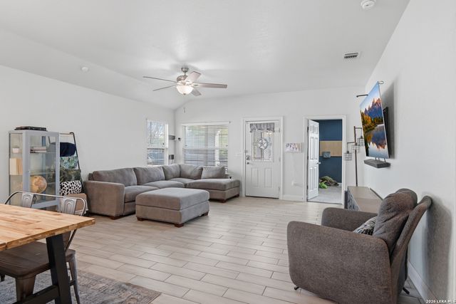 5727 Midcrown, San Antonio, TX 78218