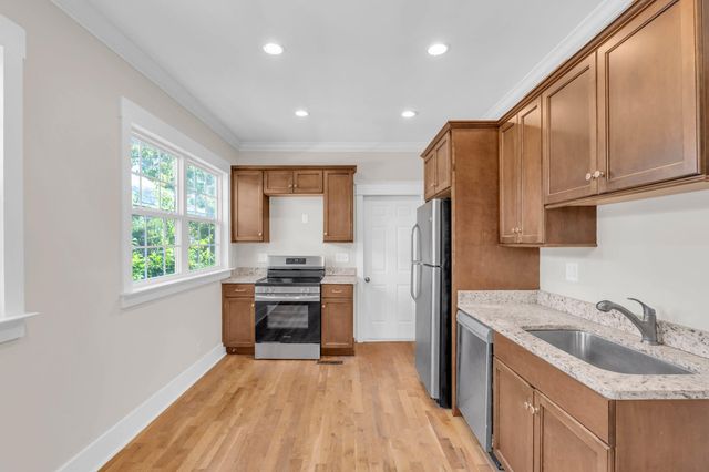 702 S Greenwood Avenue, Chattanooga, TN 37404