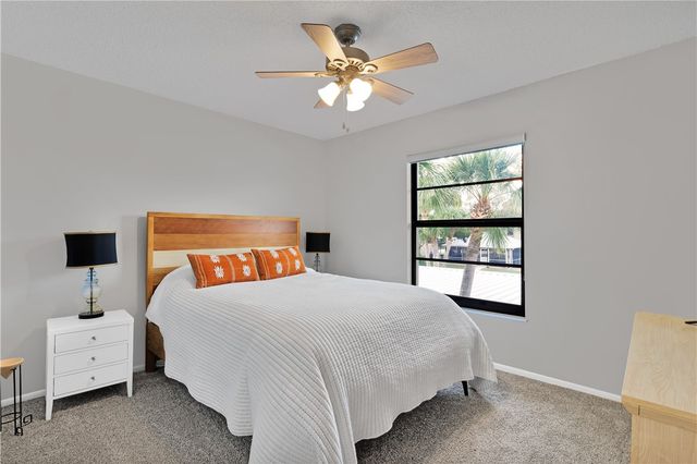 31 Plantation Drive 203, Vero Beach, FL 32966