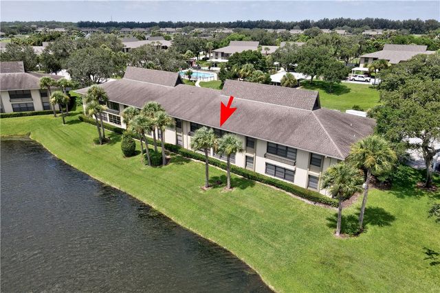 31 Plantation Drive 203, Vero Beach, FL 32966