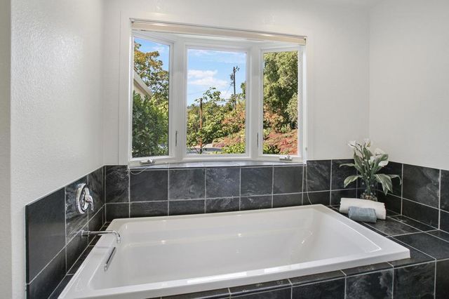 415 Golden Oak Drive, Portola Valley, CA 94028
