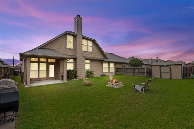 7822 Rancho Vista Blvd E, Corpus Christi, TX 78414