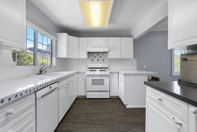 1001 Ontario St, Escondido, CA 92025