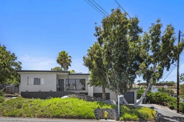 1001 Ontario St, Escondido, CA 92025