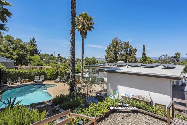 1001 Ontario St, Escondido, CA 92025