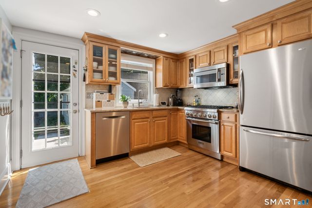 717 Riverside Drive, Fairfield, CT 06824