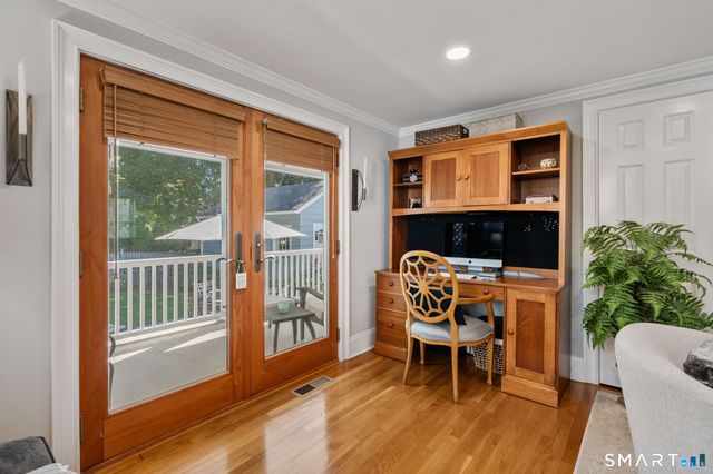 717 Riverside Drive, Fairfield, CT 06824
