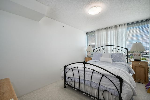 9725 Woods Drive 1002, Skokie, IL 60077