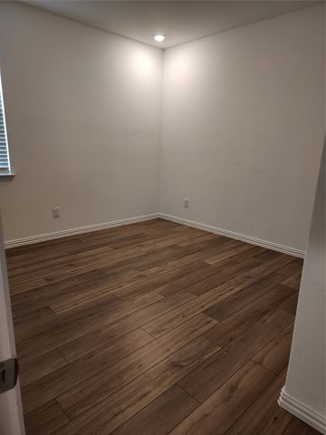 3005 Sovereignty Drive, Denton, TX 76207