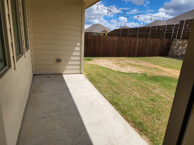 3005 Sovereignty Drive, Denton, TX 76207