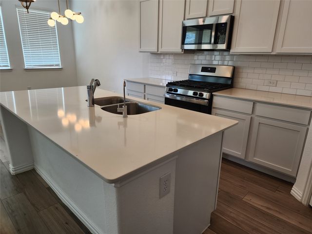 3005 Sovereignty Drive, Denton, TX 76207