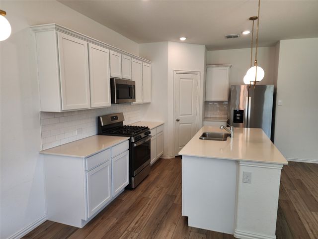 3005 Sovereignty Drive, Denton, TX 76207