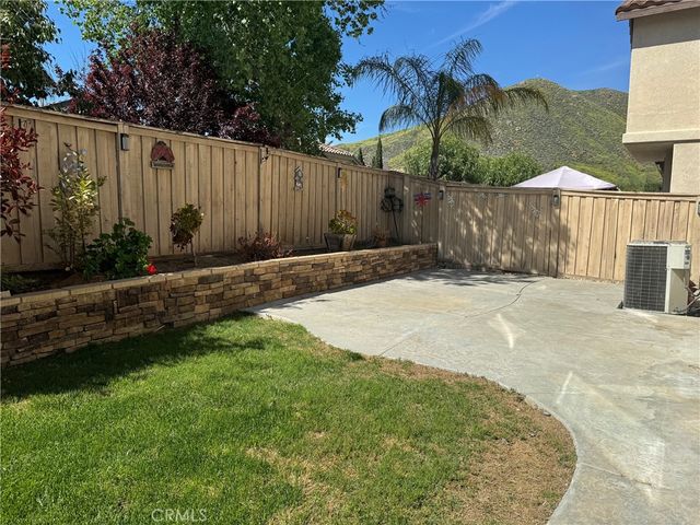 32585 Winterberry, Lake Elsinore, CA 92532