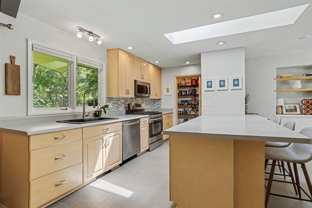 6028 Manorwood Drive, Kalamazoo, MI 49009