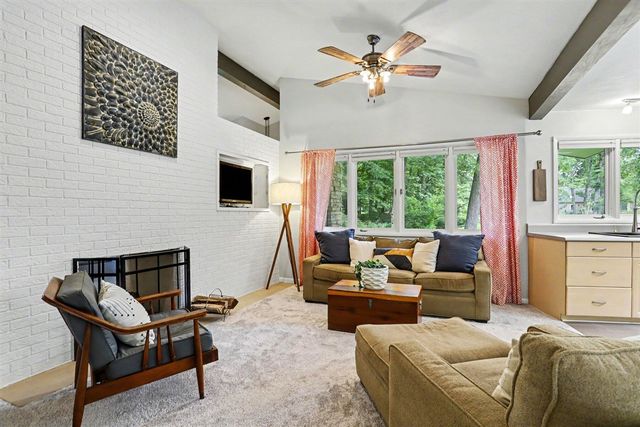 6028 Manorwood Drive, Kalamazoo, MI 49009