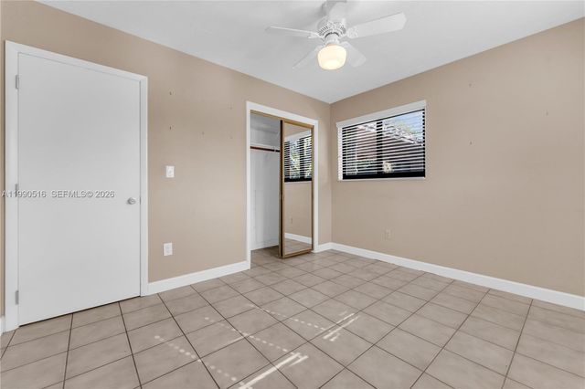 10020 SW 102nd Ave Rd, Miami, FL 33176