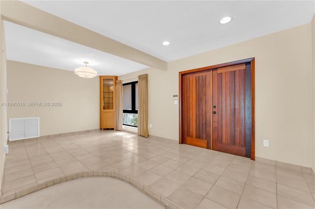 10020 SW 102nd Ave Rd, Miami, FL 33176