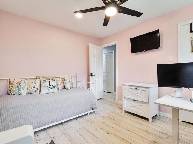 108 Sunview Street, Sunnyvale, TX 75182