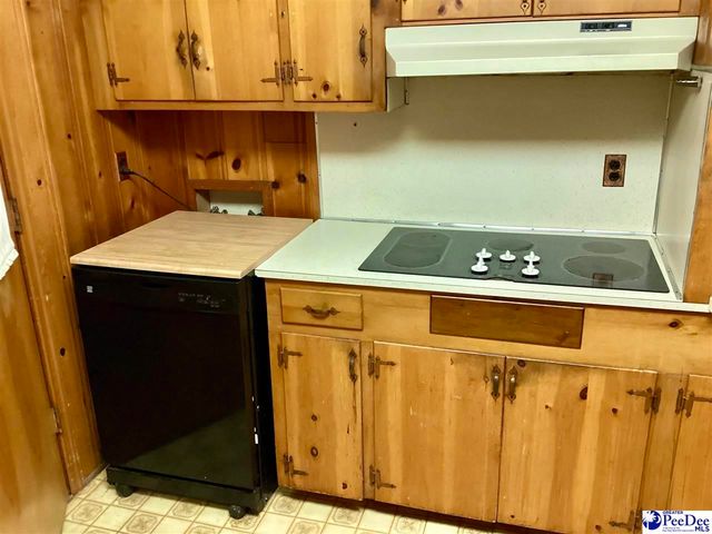 429 S Wallace Rd, Florence, SC 29506