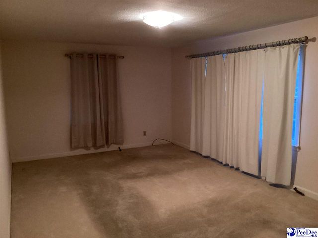 429 S Wallace Rd, Florence, SC 29506