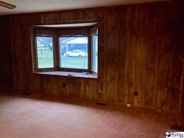 429 S Wallace Rd, Florence, SC 29506