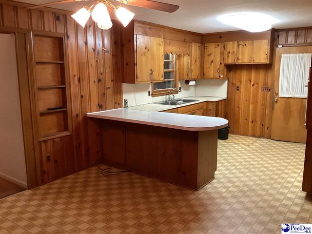 429 S Wallace Rd, Florence, SC 29506