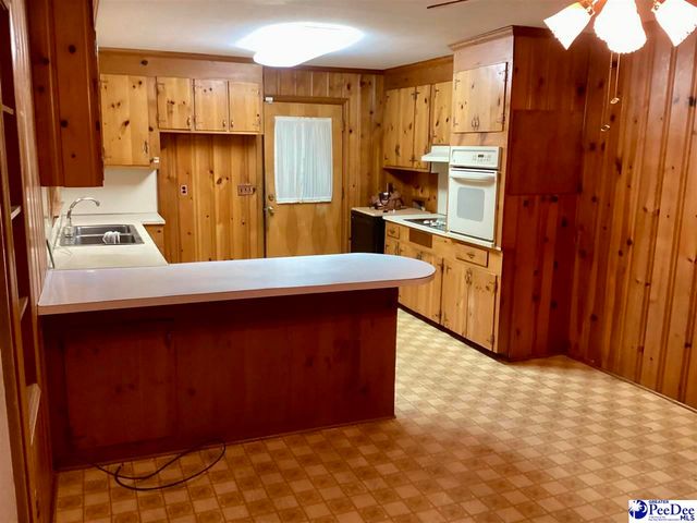 429 S Wallace Rd, Florence, SC 29506