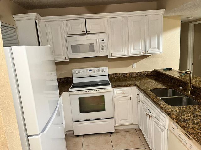 1561 Windorah Way F, West Palm Beach, FL 33411