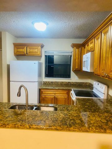 1561 Windorah Way F, West Palm Beach, FL 33411