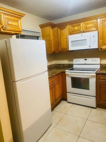 1561 Windorah Way F, West Palm Beach, FL 33411