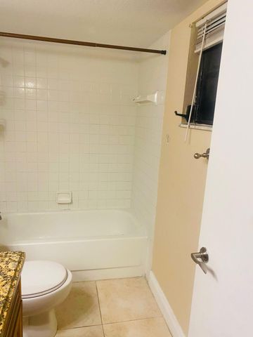 1561 Windorah Way F, West Palm Beach, FL 33411